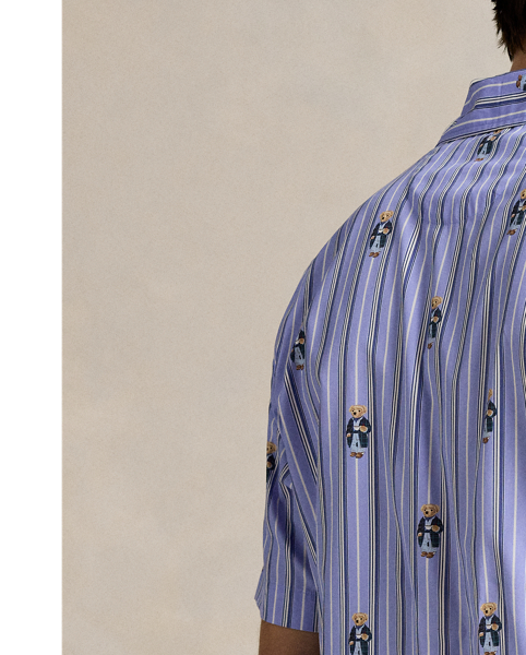 Crafted from crisp cotton poplin, this short-sleeve pyjama shirt features an all-over pattern of the iconic Polo Bear on a striped background.