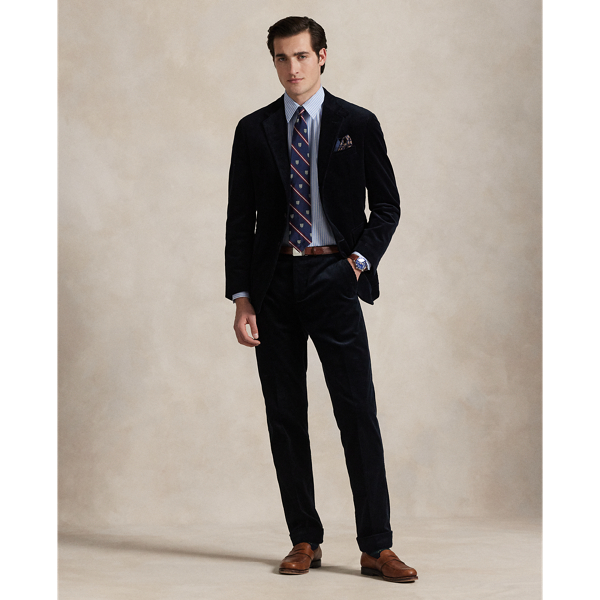 These flat-front trousers are made from Italian wide-wale corduroy and washed for superior softness.