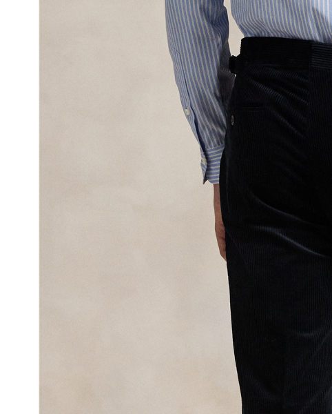 These flat-front trousers are made from Italian wide-wale corduroy and washed for superior softness.