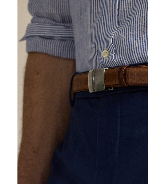 These suit trousers are crafted from custom-developed chino fabric, which is woven with extra stretch for added comfort. A special wash combined with a peached process imparts extraordinary softness along with a lightly broken-in appearance.