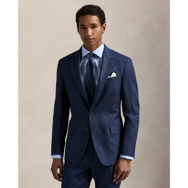 Our Polo jacket offers more structure in the chest and shoulders. This version is expertly tailored in Portugal using a textured linen-blend cloth that was custom-developed for  Ralph Lauren Lauren.