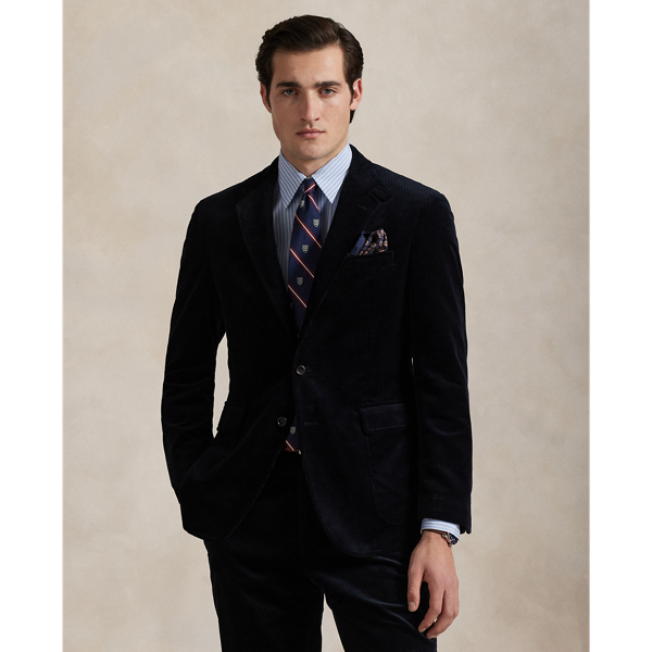 Our Polo jacket offers more structure in the chest and shoulders along with a full lining. This version is beautifully tailored from Italian wide-wale corduroy, which is specially washed to enhance its plush texture.