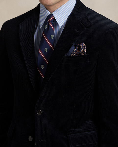 Our Polo jacket offers more structure in the chest and shoulders along with a full lining. This version is beautifully tailored from Italian wide-wale corduroy, which is specially washed to enhance its plush texture.