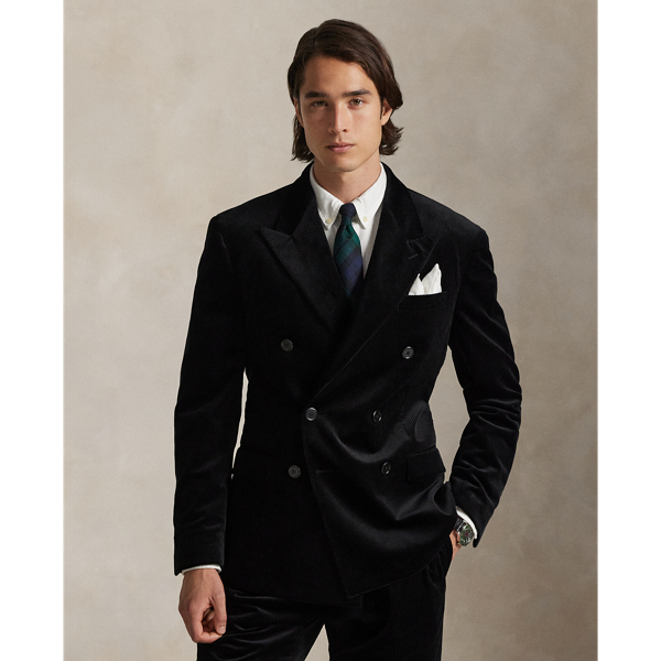 Our Polo jacket offers more structure in the chest and shoulders along with full lining. This version is tailored from Italian wide-wale corduroy custom-developed for Polo Ralph Lauren Lauren.