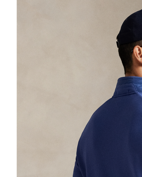 This jacket is crafted from a French terry fabric that's developed with wool and a hint of stretch. At the front, a quilted panel adds insulation and warmth.