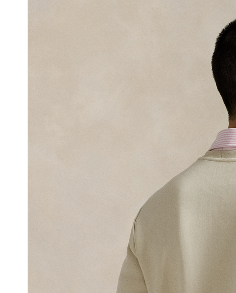 This sweatshirt is made from smooth double-knit fabric, which wicks away moisture for day-long comfort. On the front, it features our beloved Polo Bear as well as the RLX logo.