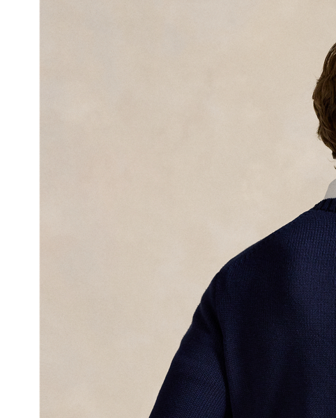 This finely knit jumper features two of our most iconic emblems: our Polo Bear and our RLX logo. It is made with COOLMAX fibres to help keep you cool, dry and comfortable.