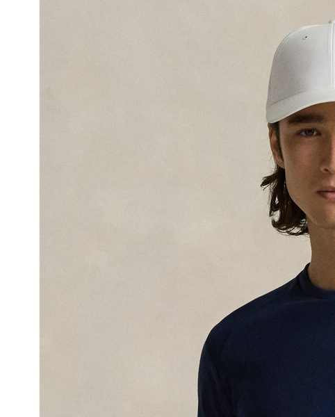 This T-shirt is made from cotton-blend jersey, which is developed with extra stretch and moisture-wicking properties. Its light weight and soft feel make it a comfortable essential.