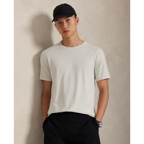 This T-shirt is made from cotton-blend jersey, which is developed with extra stretch and moisture-wicking properties. Its light weight and soft feel make it a comfortable essential.
