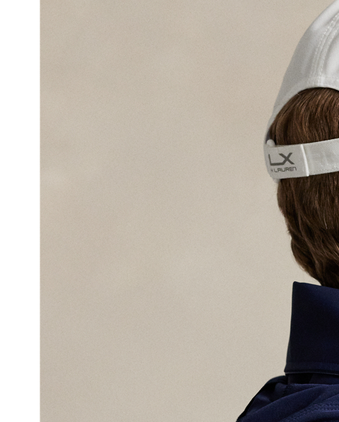 This lightweight jacket is thoughtfully engineered for breathability and comfort with stretch mesh inserts on the sleeves and vented sides. In addition to a stowaway hood, it features reflective detailing on the back.