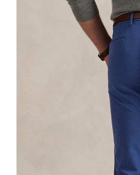 These trousers are crafted from a stretchy, lightweight fabric that's developed with moisture-wicking properties to help keep you cool and comfortable.