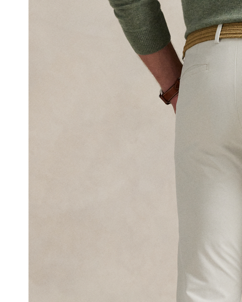 These trousers are crafted from a stretchy, lightweight fabric that's developed with moisture-wicking properties to help keep you cool and comfortable.