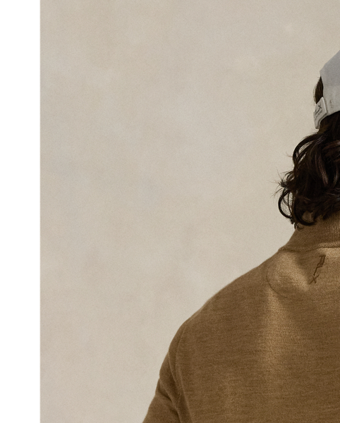 This jumper is finely knit with COOLMAX fibres to help keep you cool, dry and comfortable. It is embroidered with both our RLX logo and signature Pony.