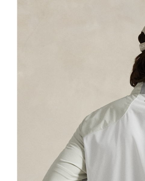 This jacket is crafted from a lightweight fabric, which is both water-repellent and breathable. Additionally, it packs into its own pocket for on-the-go convenience.