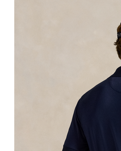 This Polo shirt is crafted from stretch jersey, which is both lightweight and breathable. Its moisture-wicking properties help keep you cool and comfortable all day long.