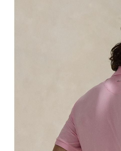 This Polo shirt is crafted from stretch jersey, which is both lightweight and breathable. Its moisture-wicking properties help keep you cool and comfortable all day long.