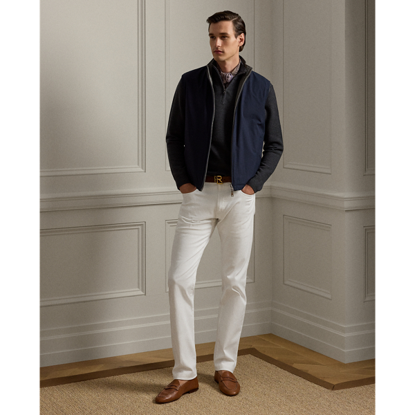 Meticulously tailored using stretch cotton twill from Italy, these five-pocket trousers exemplify Purple Label's commitment to exceptional craftsmanship. A signature leather patch on the back adds a refined finishing touch characteristic of Purple Label.