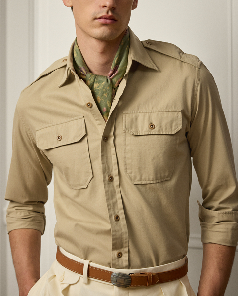 Inspired by vintage utilitarian shirts, this design is expertly crafted using a cotton chino cloth from Italy, which has been specially treated for superior softness. The bespoke nature of both the custom-developed fabric and the colour reflect Purple Label's distinctive approach to classic style.