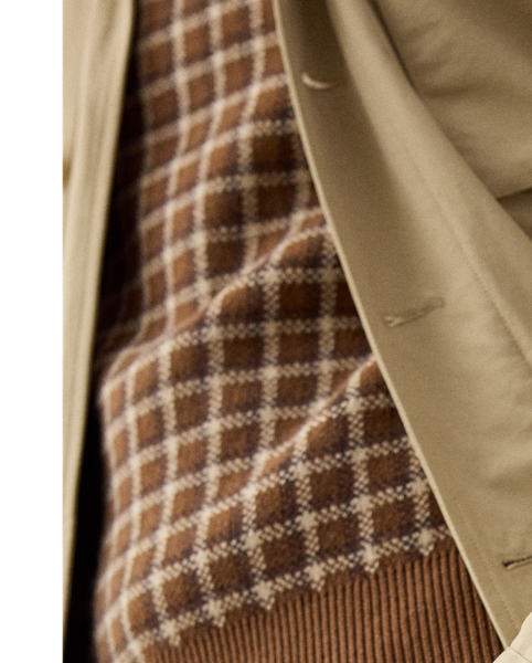 Purple Label elevates the utilitarian nature of this jacket with expert Italian craftsmanship and considered details. The exterior is made from water-resistant twill woven with a cotton blend, while the interior is partially lined with haberdashery-quality wool flannel.