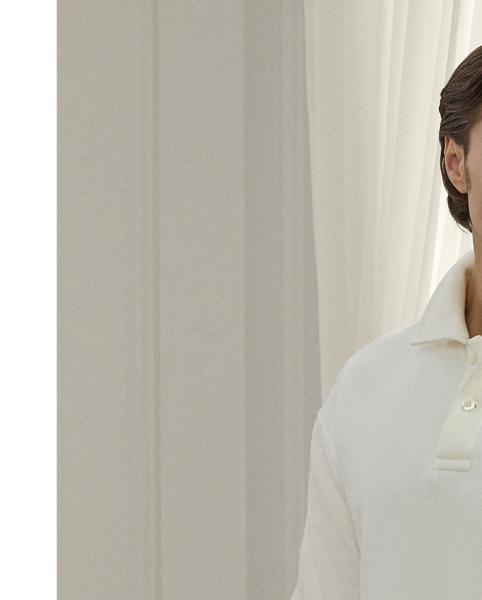 This sweatshirt is expertly crafted in Italy with sumptuously soft cotton-and-cashmere fleece. It is intricately embroidered with a bespoke tennis-inspired crest and detailed with genuine mother-of-pearl buttons that were custom-developed with the  Ralph Lauren Lauren logo.