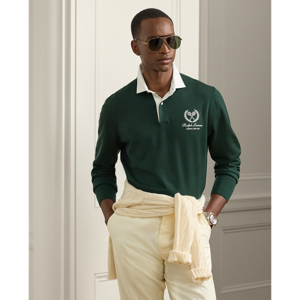 Elevating the classic rugby silhouette to new heights of luxury, this Purple Label masterpiece showcases Italian crafting at its finest. Its custom-dyed interlock fabric is specially developed to feature a sumptuous cashmere exterior and a cotton-and-silk interior for unparalleled comfort. The cuffs are skillfully linked on – a technique typically used in jumpers – to create inconspicuous seams that are flexible and durable. Detailed with a bespoke crest, this sophisticated interpretation epitomises Purple Label's dedication to sartorial excellence.