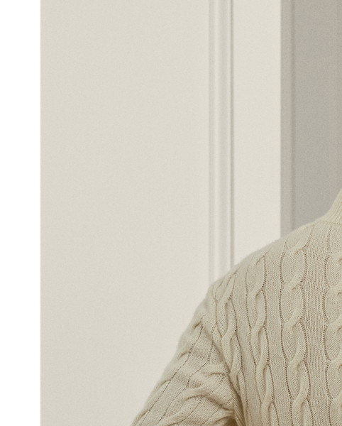 To craft this jumper, cashmere is meticulously combed from goats raised in the mountains of Mongolia, where the high altitude and cold climate result in a fine, soft underfleece. Only the best fibres are used to ensure perfectly even colouration when dyed as well as exceptional warmth and incredible softness. After this precise sourcing process, the fibres are spun by artisans in a century-old Italian mill and washed using pure water from the Swiss Alps.