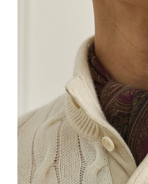 To craft this jumper, cashmere is meticulously combed from goats raised in the mountains of Mongolia, where the high altitude and cold climate result in a fine, soft underfleece. Only the best fibres are used to ensure perfectly even colouration when dyed as well as exceptional warmth and incredible softness. After this precise sourcing process, the fibres are spun by artisans in a century-old Italian mill and washed using pure water from the Swiss Alps.