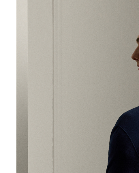 This Purple Label hoodie is masterfully crafted in Italy with a sumptuous cotton blend that is brushed for added softness. At the front, it features a dimensional multimedia patch of our beloved Polo Bear that was meticulously handcrafted.