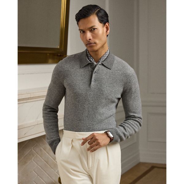 Combining multiple cashmere yarns and a jacquard birdseye-knit technique, this Italian-crafted jumper is an exemplary take on tone and texture. The medium-weight layer reimagines Ralph Lauren Lauren's iconic Polo shirt silhouette and features considered details such as genuine mother-of-pearl buttons.