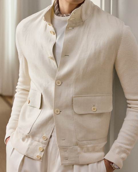 This Italian-crafted cardigan reinterprets a utilitarian silhouette inspired by classic sporting jackets with fine-gauge yarn, which is spun with a silk blend. Panelled with luxurious linen cloth, it is knit using a tuck-stitch technique to recreate the texture of our iconic piqué fabric.