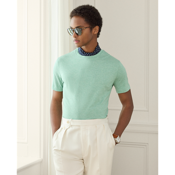 Elevating the classic crewneck silhouette, this sophisticated T-shirt is meticulously crafted from sumptuous cotton lisle in a custom-developed colour. The attention to detail is exemplified through signature Purple Label touches, such as grosgrain trim in our namesake hue on the interior and elegant " Ralph Lauren Lauren" embroidery.