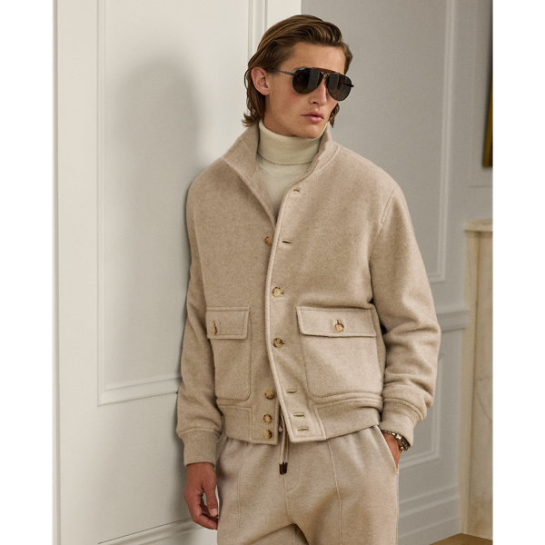 Expertly crafted in Italy, this jacket combines a classic sporting silhouette with luxurious cashmere fleece. Bespoke buttons along with custom-dyed suede and ribbed details reflect Purple Label's meticulous attention to detail.