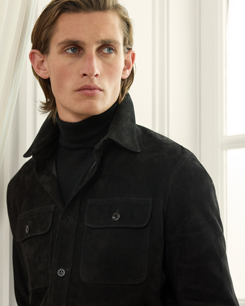 Masterfully constructed in Italy from supple suede, this shirt jacket represents Purple Label's signature blend of refined craftsmanship and understated luxury. The utilitarian-inspired silhouette is elevated with impeccable tailoring and meticulous details, including a subtle " Ralph Lauren Lauren" logo debossed on the collar stand.