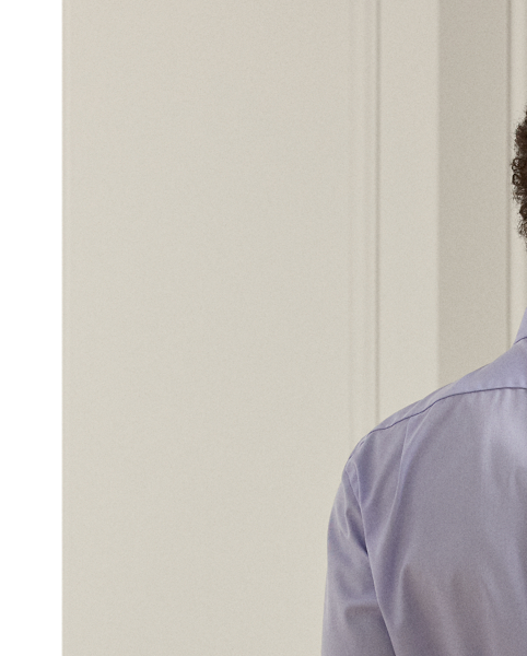 Crafted with premium cotton twill and enhanced with a crease-resistant treatment, this shirt represents the perfect fusion of modern innovation and timeless luxury. Each detail is thoughtfully considered, from the fabric's exceptional durability to the genuine mother-of-pearl buttons.