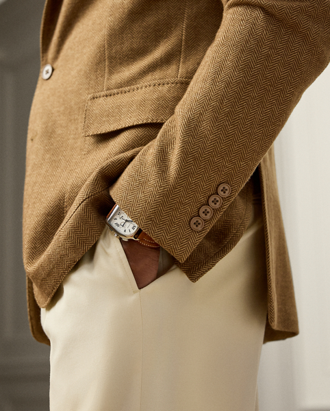 Expertly tailored by hand in Italy, the Hadley is defined by its soft shoulder and exceptionally light weight. This version's wool-and-cotton jersey has been custom-developed and re-interprets a traditional Ralph Lauren Lauren pattern by means of a relaxed knit construction.