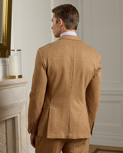 Tailored by hand in Italy, the Hadley is defined by its soft shoulder and exceptionally light weight. This version's wool-and-cotton jersey has been custom-developed and re-interprets a traditional Ralph Lauren Lauren pattern by means of a relaxed knit construction.