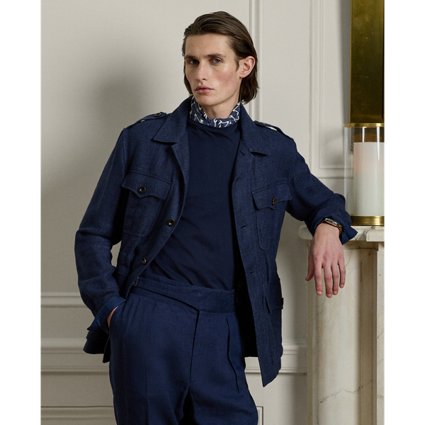 Purple Label elevates the utilitarian nature of this jacket with expert Italian crafting. The custom-developed cloth artfully blends lightweight linen, fine wool and silk, creating a uniquely sophisticated texture.