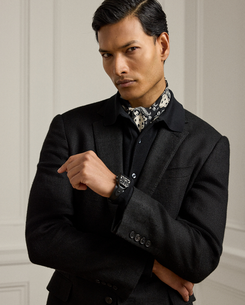 Hand-tailored in Italy, the Kent combines a lighter construction with fine canvassing and a soft shoulder to create a more natural profile. This version's bespoke fabric features a traditional heritage pattern rendered in a modern blend of linen, silk and cotton.