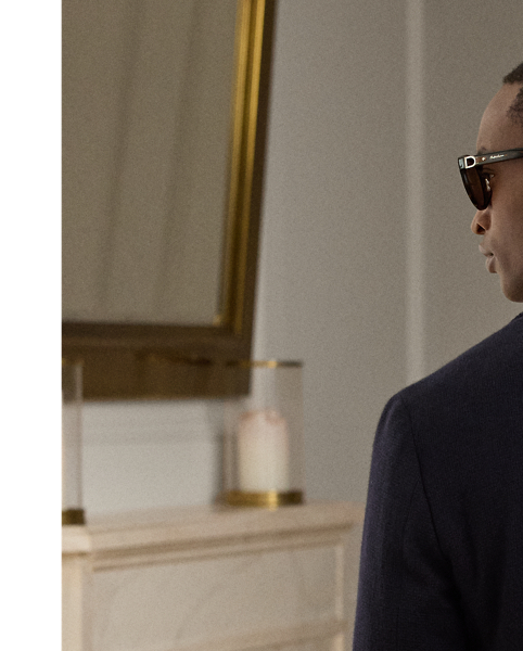 Tailored by hand in Italy, the Hadley is defined by its soft shoulder and exceptionally light weight. This version is crafted from a textured, open-weave cashmere fabric custom-developed with Joshua Ellis – a famed English mill, which has been creating luxury textiles for more than 250 years.