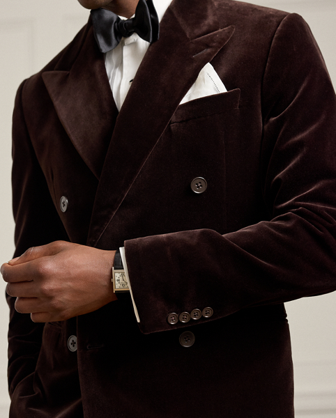 Hand-tailored in Italy, the Kent combines a lighter construction with fine canvassing and a soft shoulder to create a more natural profile. This version's brushed cotton fabric was custom-developed with Pontoglio – an esteemed Italian mill specialising in velvet for more than a century.