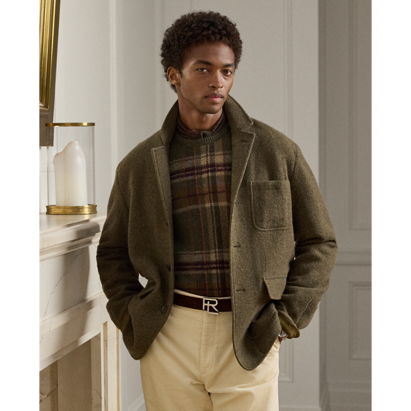 This jacket is expertly tailored by hand in Italy using a cashmere-and-wool twill that was custom-developed for  Ralph Lauren Lauren. Developed with a felted, lofty texture, the luxurious fabric offers a cloud-soft, lightweight feel.