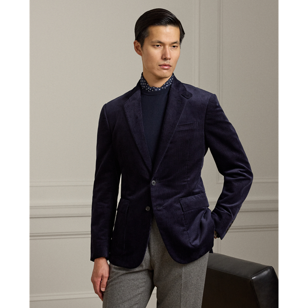 Tailored by hand in Italy, the Kent combines a lighter construction with fine canvassing and a soft shoulder to create a more natural profile. This version is crafted from a bespoke wide-wale corduroy fabric that is brushed on each side and offers a rich, saturated hue.