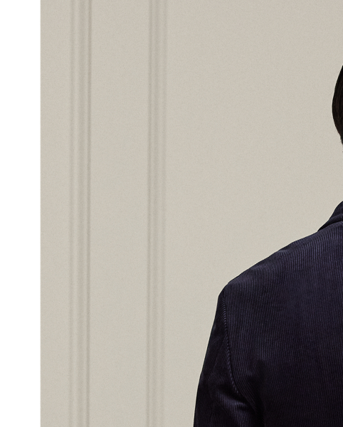 Tailored by hand in Italy, the Kent combines a lighter construction with fine canvassing and a soft shoulder to create a more natural profile. This version is crafted from a bespoke wide-wale corduroy fabric that is brushed on each side and offers a rich, saturated hue.